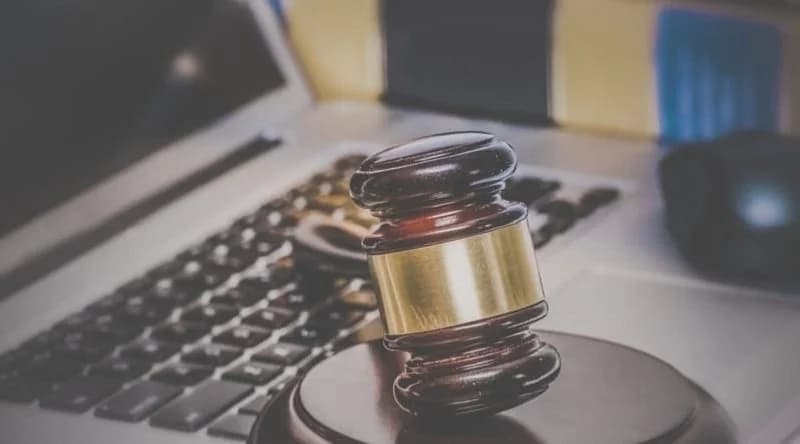 وکیل آنلاین