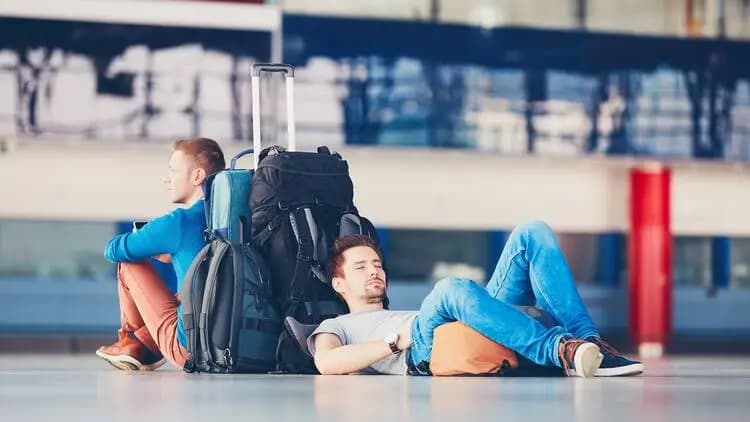 Things you should not do at the airport