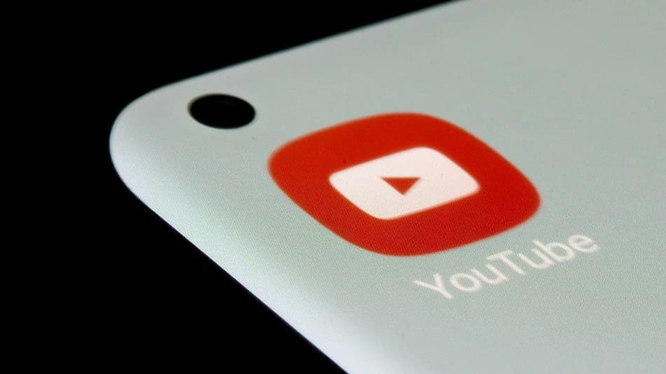 YouTube 'Subscribe' Button Spotted to Be Glowing When Creators Request Subscription