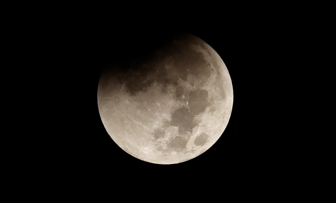 People on 4 continents can look up to see ‘a bite taken out of’ the moon this weekend