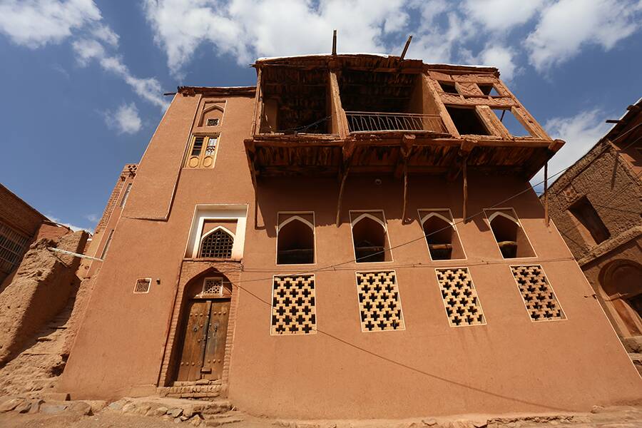 روستای ابیانه،با معماری قرمز حیرت آور