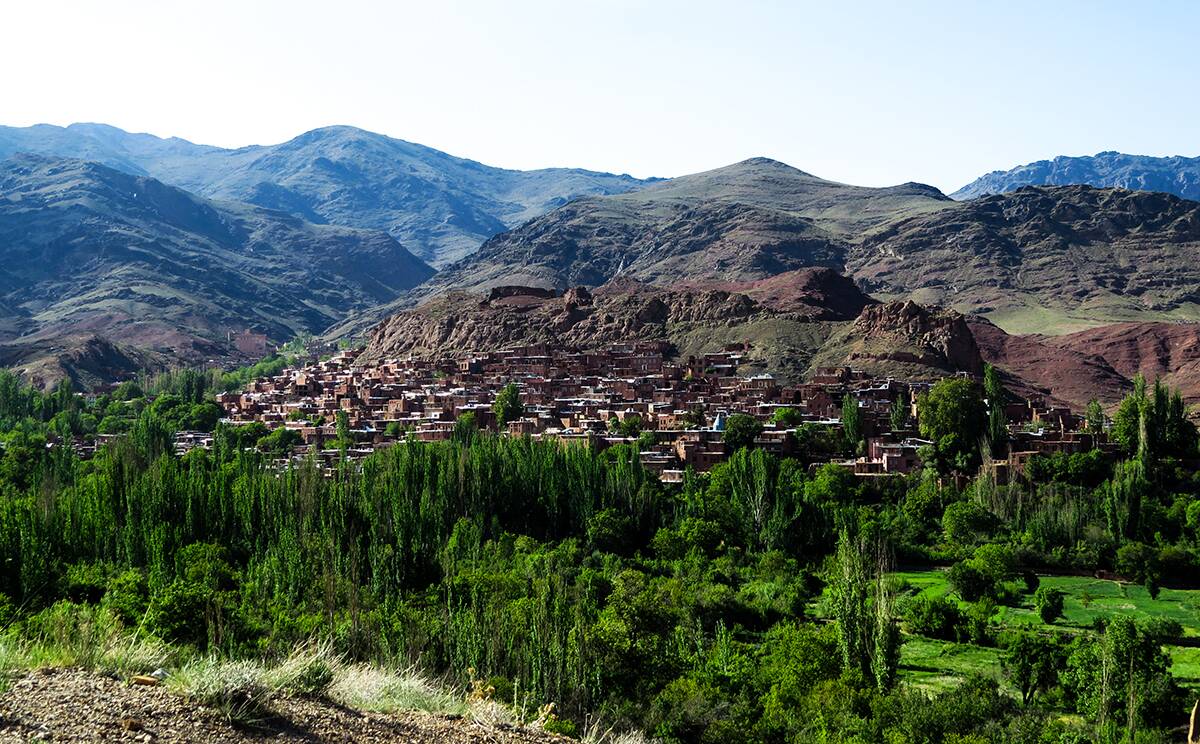 روستای ابیانه،با معماری قرمز حیرت آور