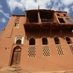 روستای ابیانه،با معماری قرمز حیرت آور
