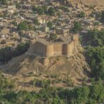 This picture is about Falak-ol-Aflak Castle. that in a news titled "Flak Ala Flak, a magnificent castle that gives a sense of power!" It is located on the irotime.com website