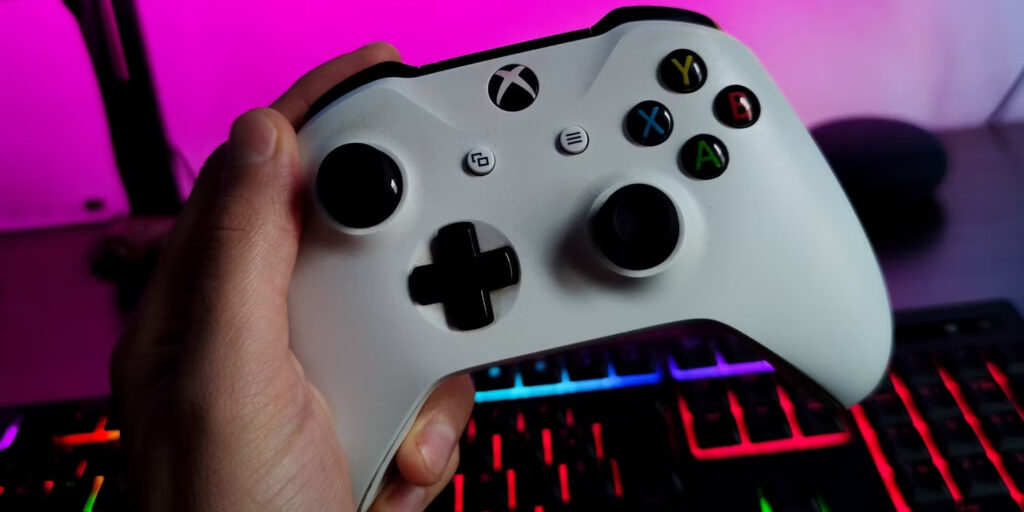 How to Extend the Battery Life of Your Xbox Wireless Controller
