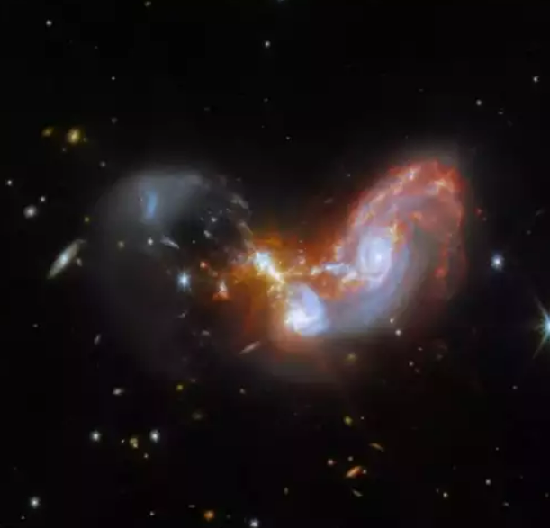 تبریک روز ولنتاین به سبک ناسا