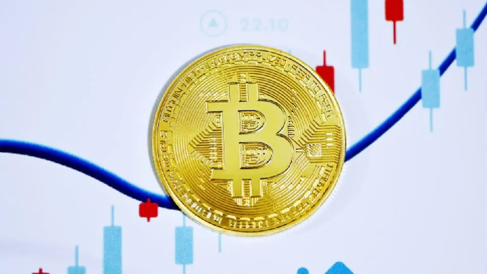 بیت کوین در آخر هفته ارزش خود را بالای 63000 دلار نگه می دارد