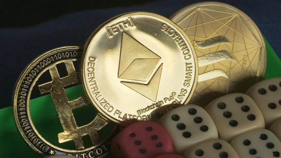 بیت کوین قبل از کاهش به 67700 دلار توانست 70000 دلار را بشکند