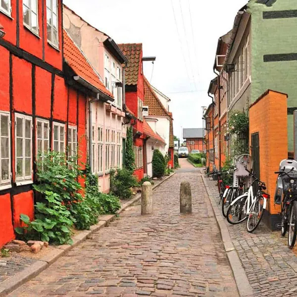 چرا باید به دانمارک سفر کرد؟