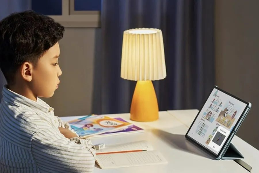 تبلت جدید لنوو با نمایشگری مشابه کاغذ معرفی شد