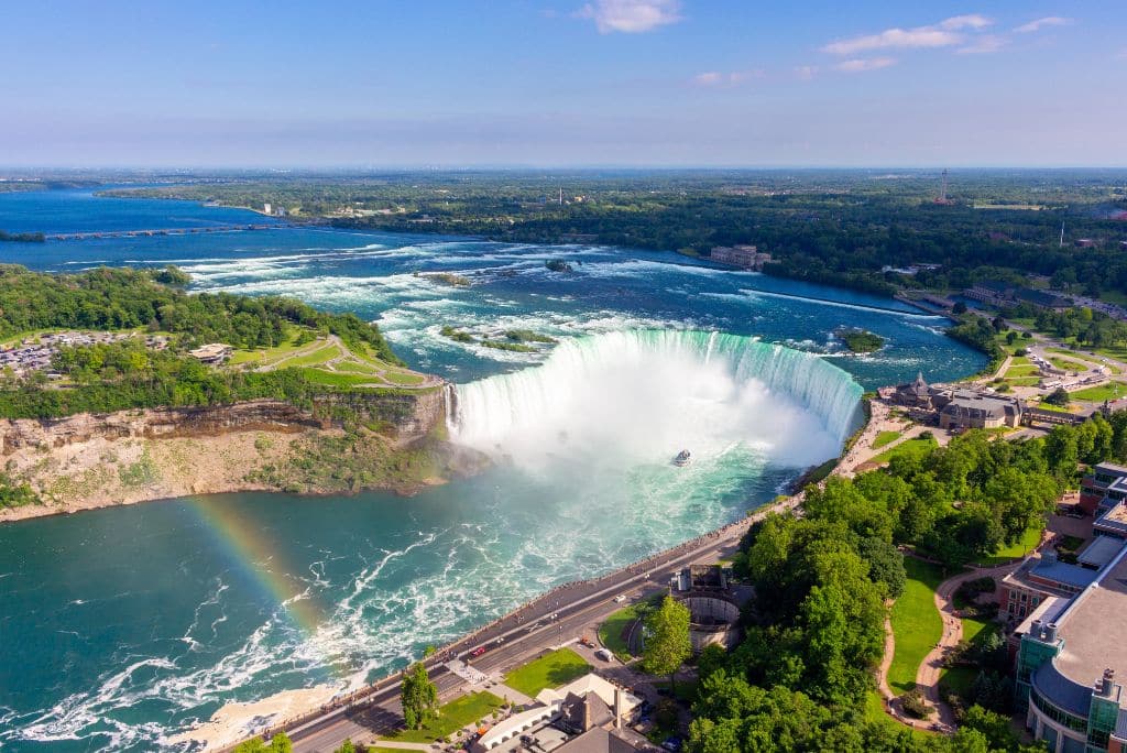 آبشار نیاگارا (Niagara Falls)