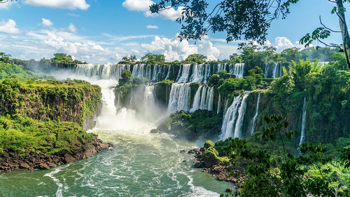 ایگواسو (Iguazu Falls)