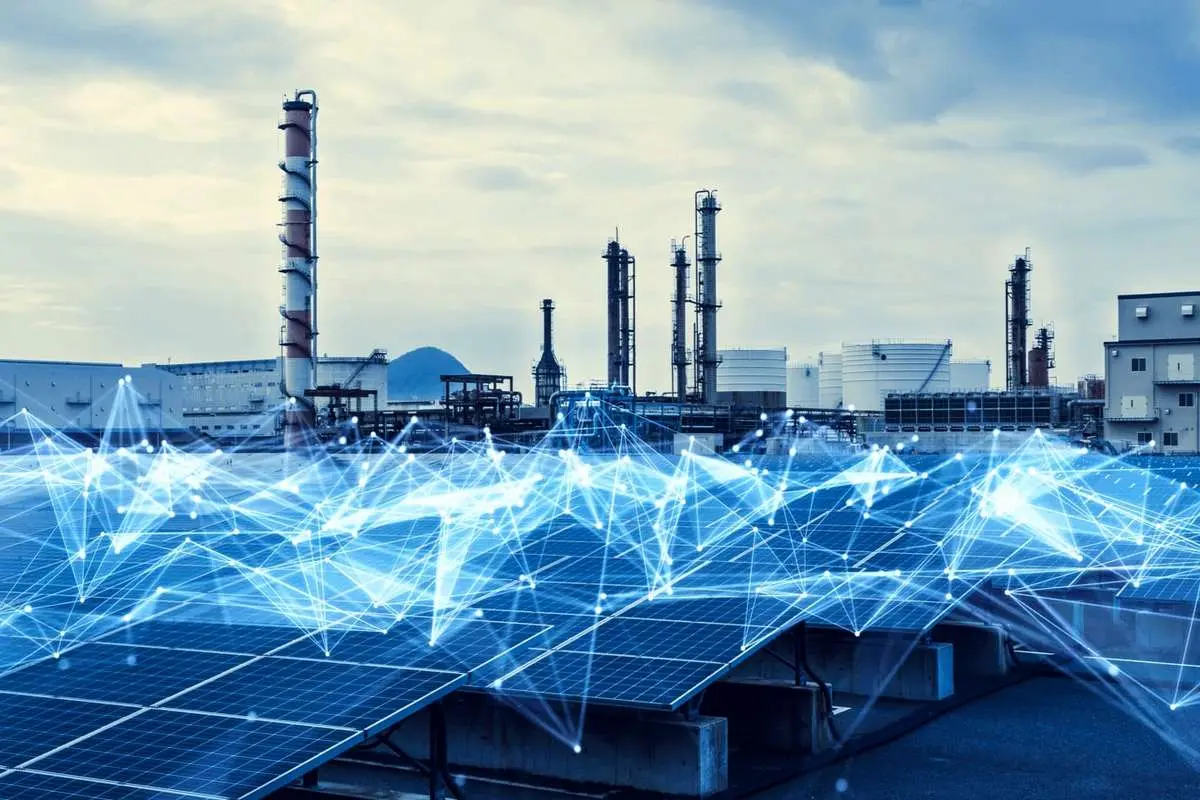 نقش هوش مصنوعی در بهینه سازی و توسعه انرژی خورشیدی