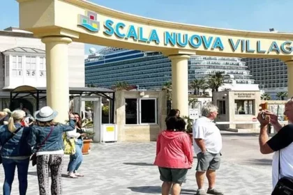 بهترین مراکز خرید کوش آداسی