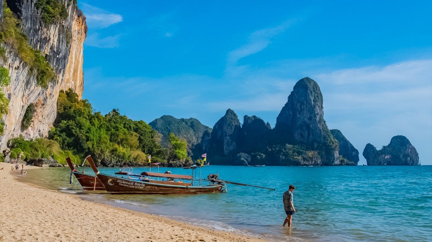 جاذبه‌های گردشگری کرابی