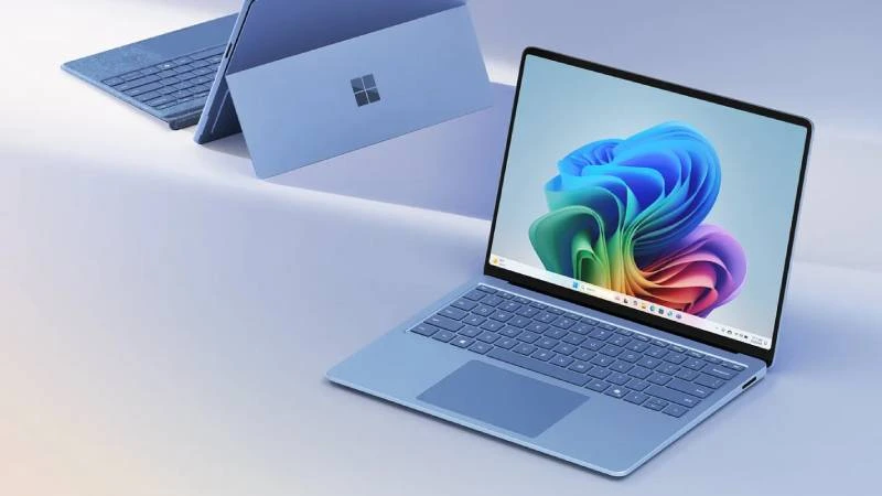 مقایسه لپ‌تاپ‌های سرفیس با برندهای رقیب (Dell، HP و MacBook)