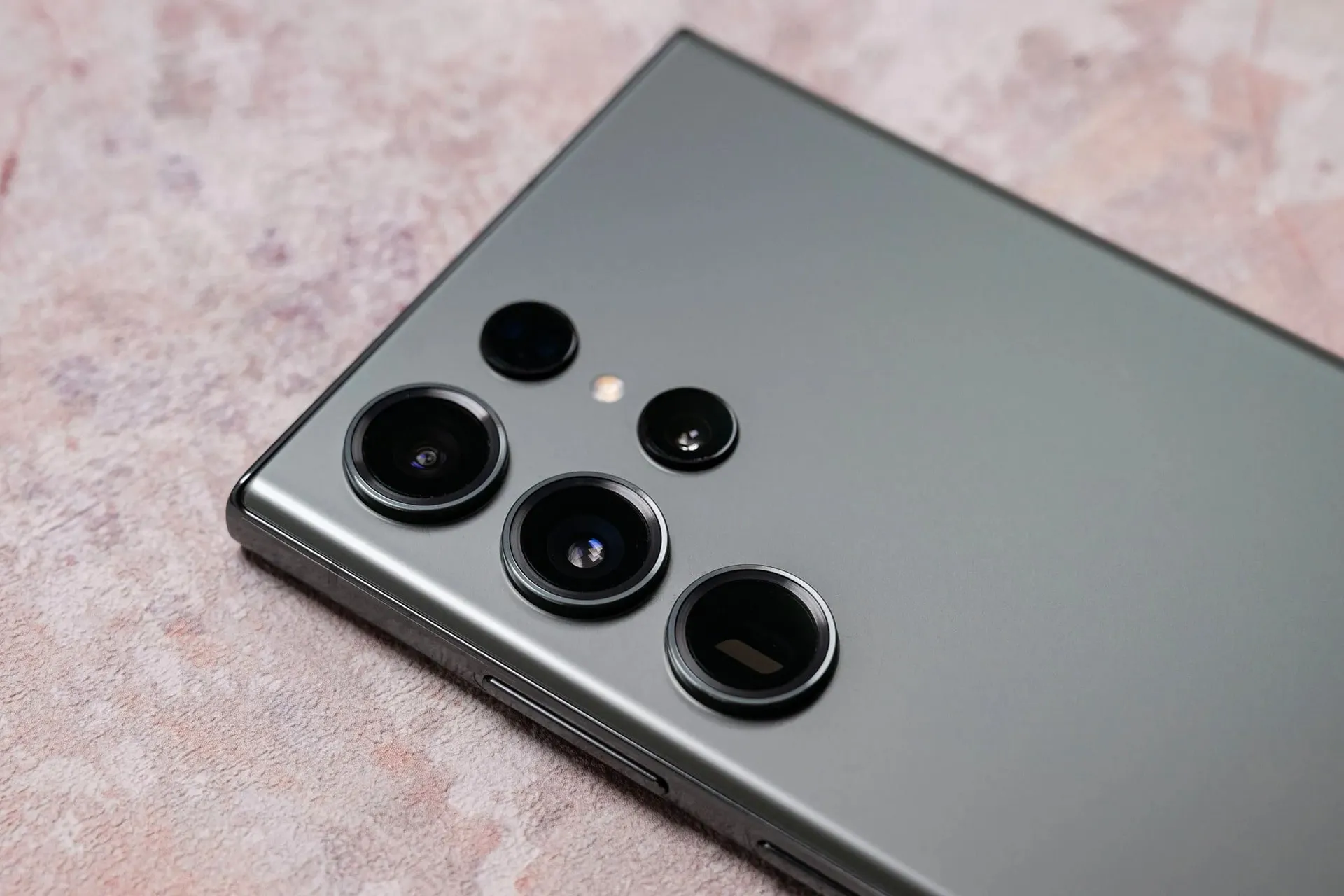 گلکسی اس 26 اولترا دوربین حرفه ای تر خواهد داشت