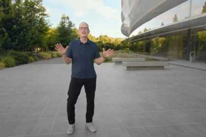 Tim Cook Apple Park