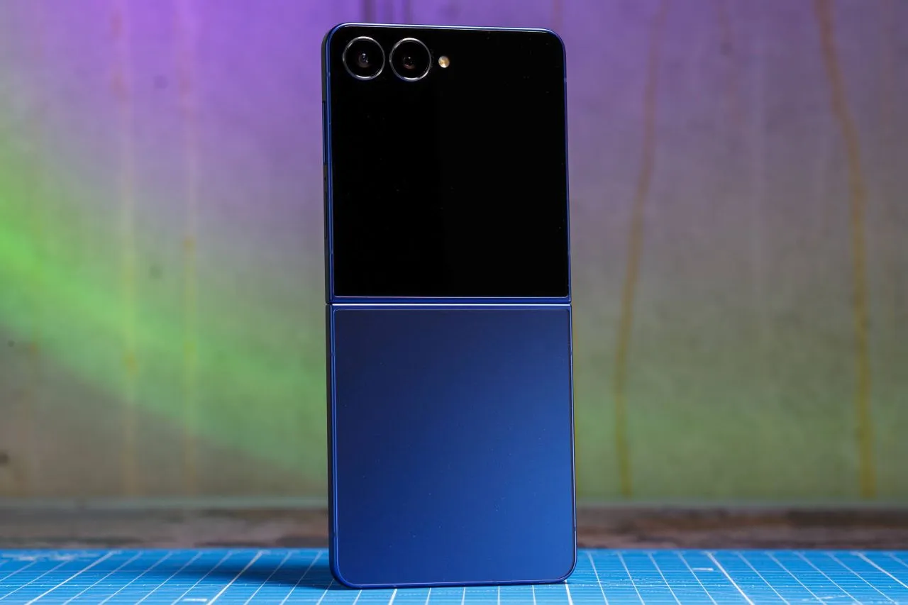 Samsung Galaxy Z Flip8